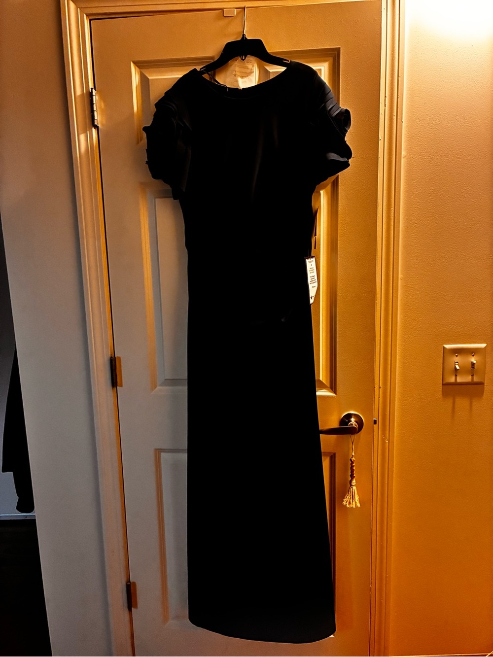 Classic dark blue long Dress with Puff Sleeves
